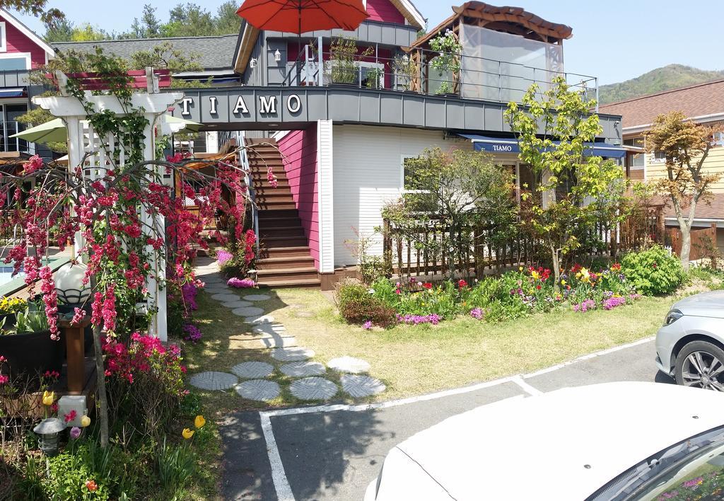 Gyeongju Tiamo Pension Εξωτερικό φωτογραφία